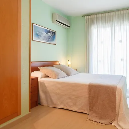 Uhc Village Park Apartamento Salou