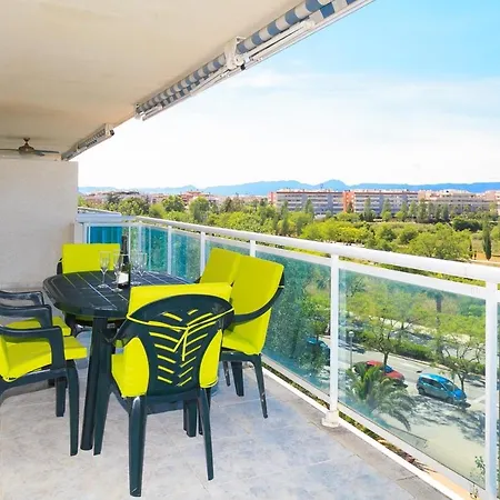 Apartamento Uhc Village Park *
