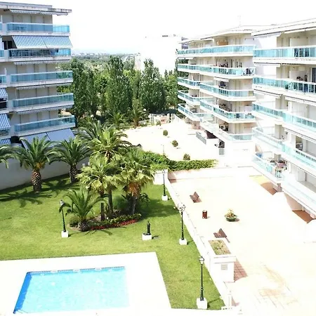 Uhc Village Park Salou